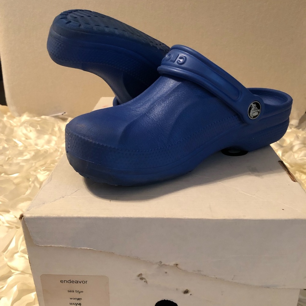 Clogs - Picture 2 of 2